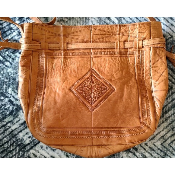 Handmade Moroccan Engraved Leather Shoulder Bucket Bag Tote Boho Cognac Artistic - Picture 3 of 7
